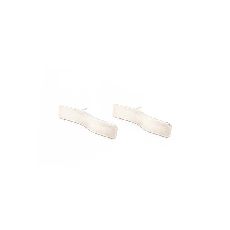 Flow - 流 窄版耳環(素面) Flow Narrow earring (plain) - 耳環/耳夾/耳骨夾 - 銀 銀色