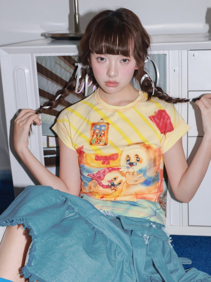 黃色溫馨狗狗之家T恤短袖卡通童趣可愛 - 女上衣/長袖上衣 - 其他材質 多色