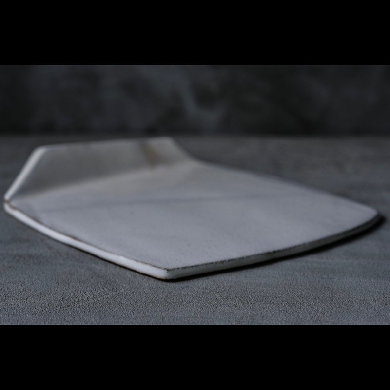 no25de_結晶流釉折角薄型方形陶盤 / kintsugi ceramic2020 - 擺飾/家飾品 - 陶 銀色