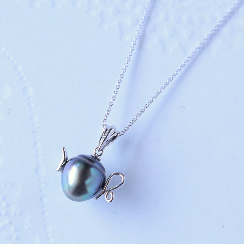 Tahitian pearl black pearl and Silver teapot pendant - Necklaces - Pearl Silver