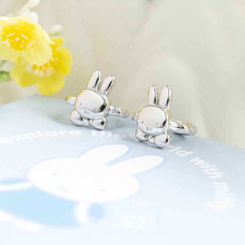 【Pinkoi x miffy】休息中的Miffy純銀耳骨扣 無耳洞友好 金/銀色 - 耳環/耳夾/耳骨夾 - 純銀 銀色