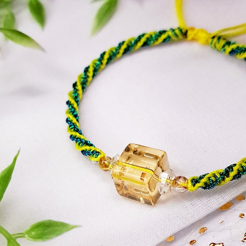 【Citrine. Braided Bracelet】Spring Day on the Wrist - สร้อยข้อมือ - คริสตัล สีเขียว