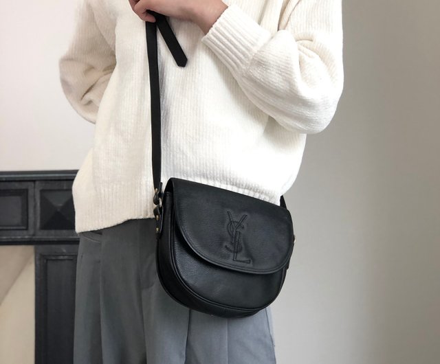 YSL 黒 レザー ショルダーバッグ 日本直送 名牌中古包 】Yves Saint