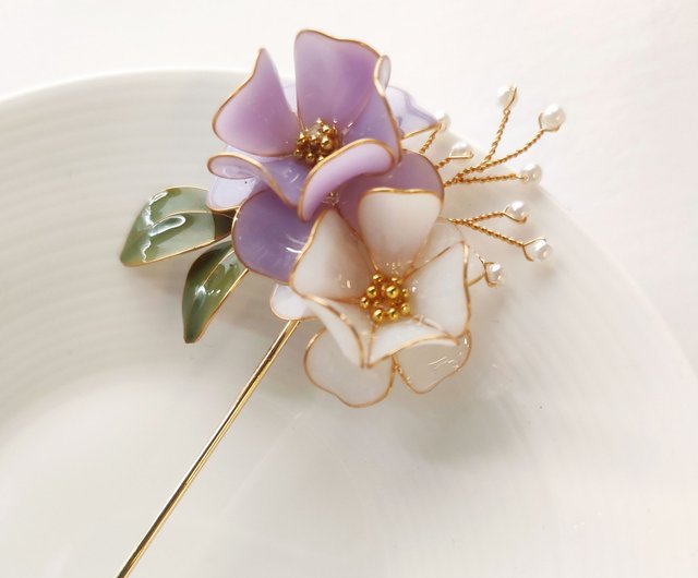 Elegant White Resin Flower Brooches Multi color Rhinestone Flower