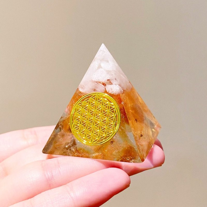 【月亮石+紅兔毛】奧根能量塔Orgonite (6cm/5cm/4cm) - 燈具/燈飾 - 水晶 