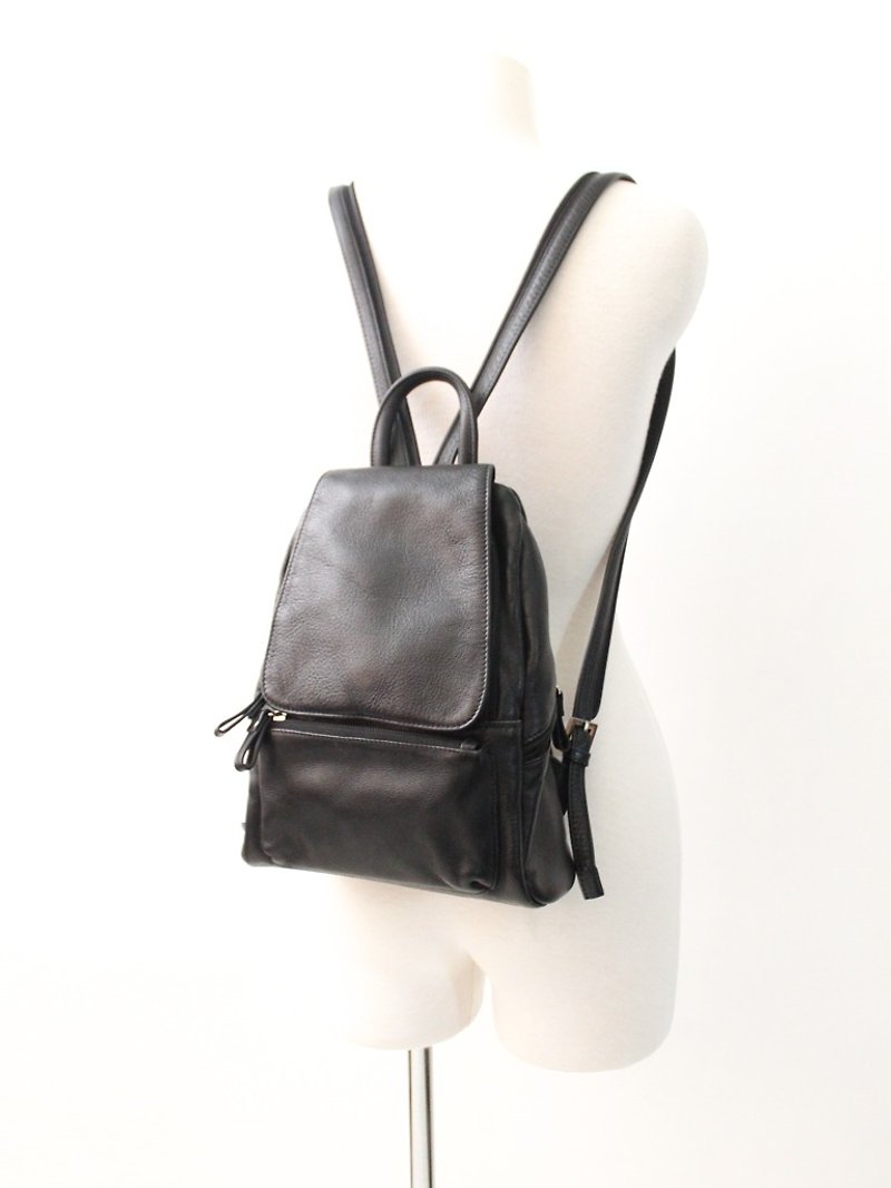 復古真皮簡約歐洲黑色後背包側背包古董包 European Vintage Bag - 後背包/書包 - 真皮 黑色