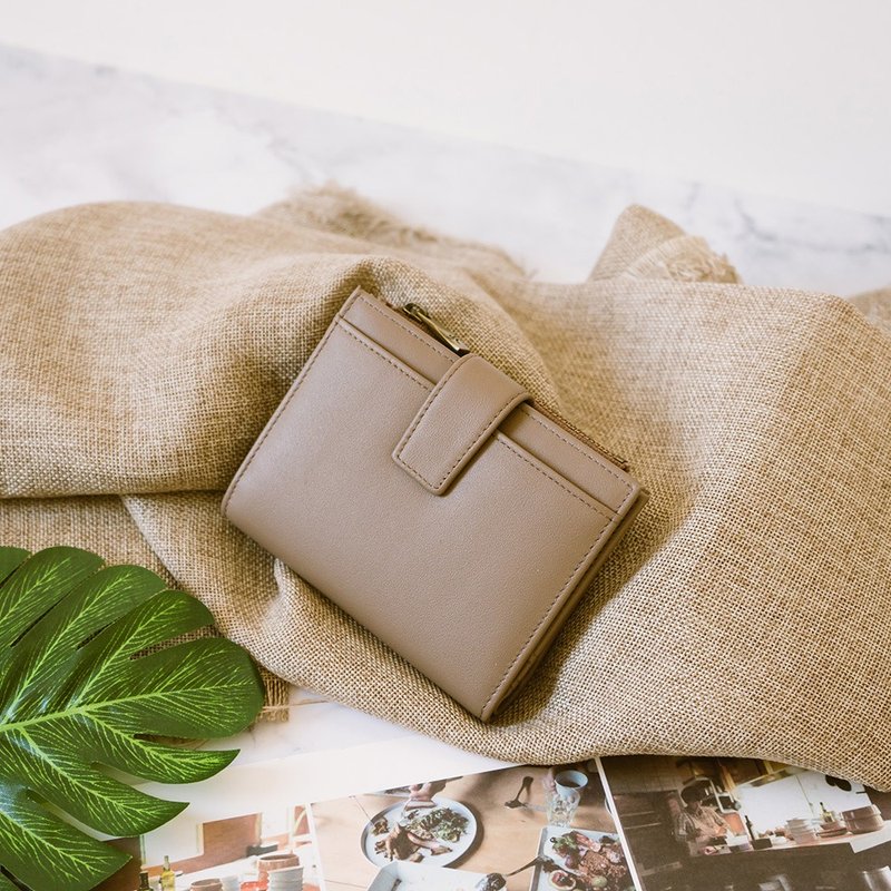 【禮盒】真皮率性多功能中夾 X0022 灰N - 錢包/皮夾/長短夾 - 真皮 灰色