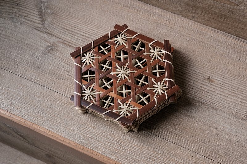 Handmade Bamboo Heat Insulation Mat_Smoky Brown - Coasters - Bamboo Brown