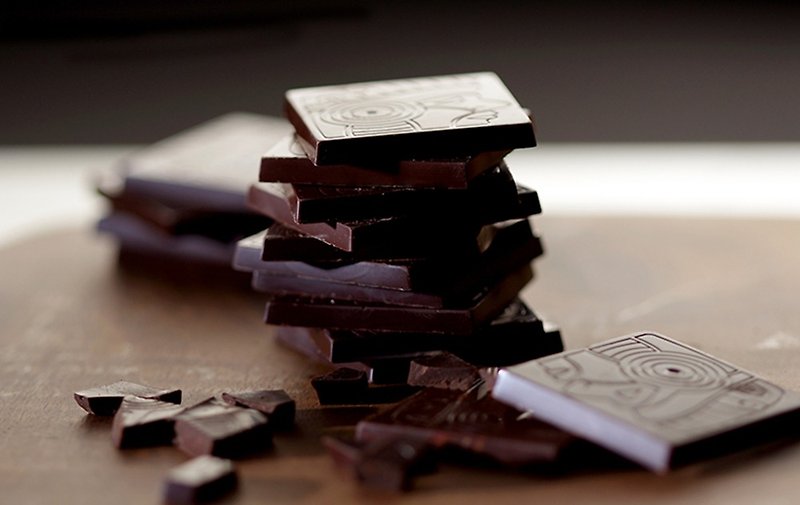 80％クラシックチョコレートフレーク[ブラックスクエアチョコレート] - チョコレート - 食材 