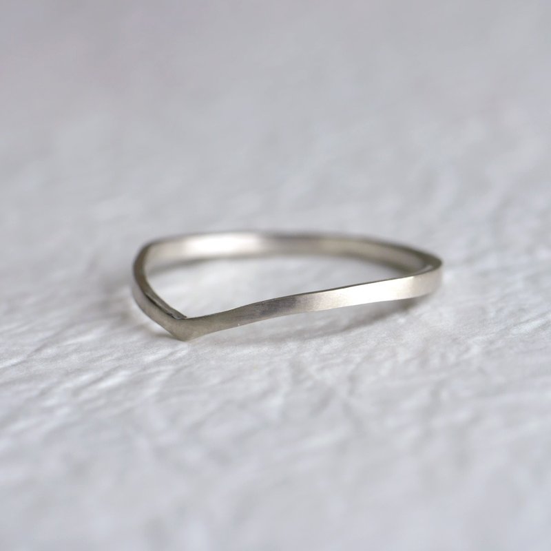 Pinky Ring - Handcrafted Ring - Stackable Ring - Hammered Ring - แหวนทั่วไป - เงินแท้ สีเงิน