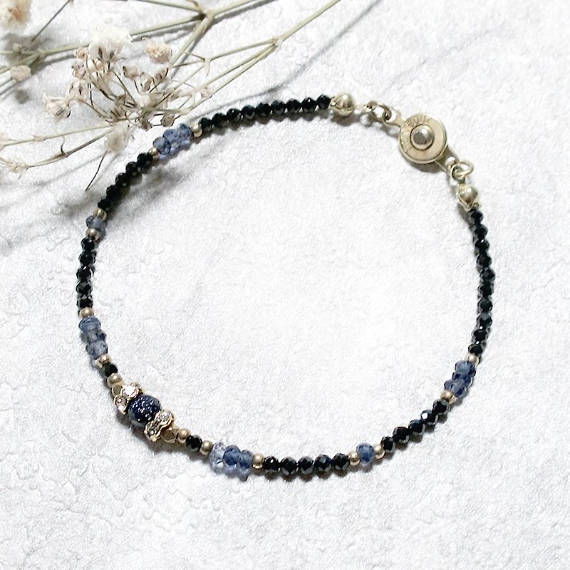VIIART. Nobility-black. Blue Black spinel sand Stone cordierite Japanese Bronze Bracelet - Bracelets - Other Metals Black