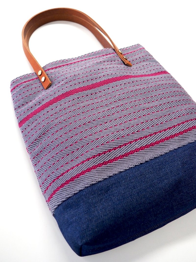Hand-woven shoulder bag tote bag - กระเป๋าแมสเซนเจอร์ - ผ้าฝ้าย/ผ้าลินิน สีเทา