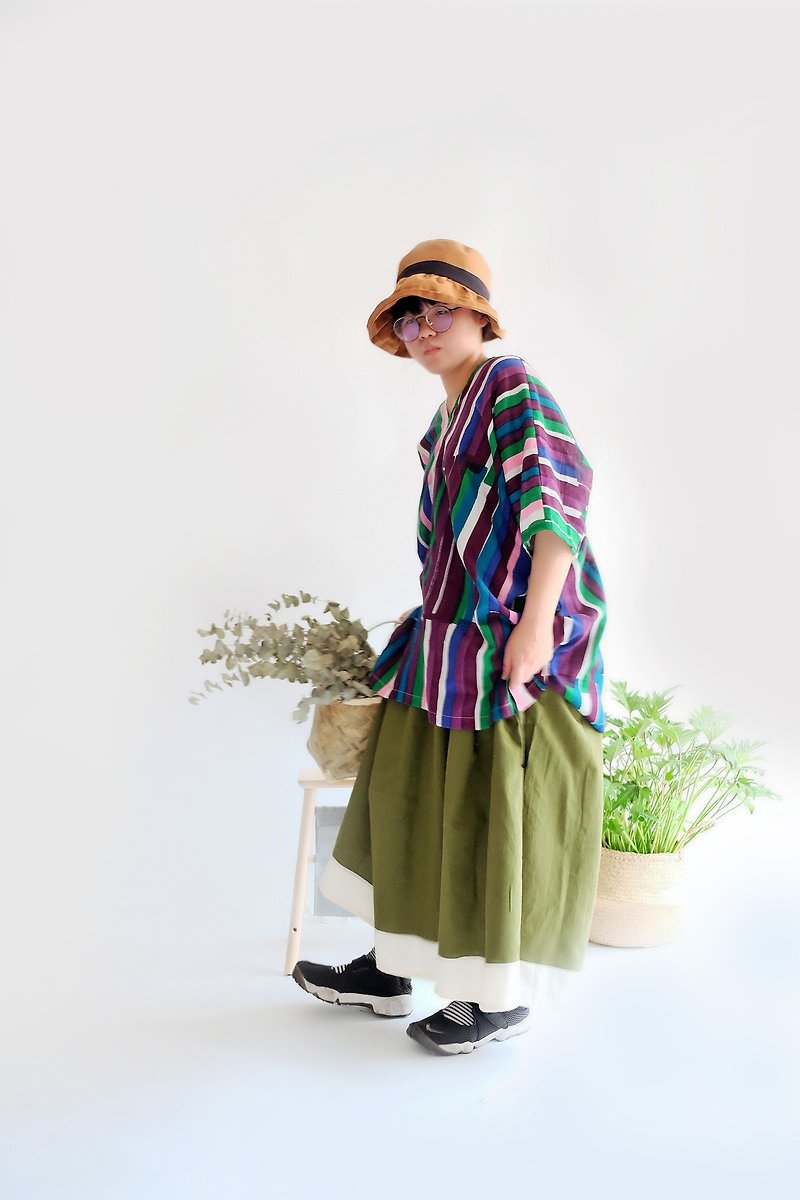 Japanese style wide V-neck square shirt with deep blue watercolor stripes - Women's Tops - Cotton & Hemp Multicolor