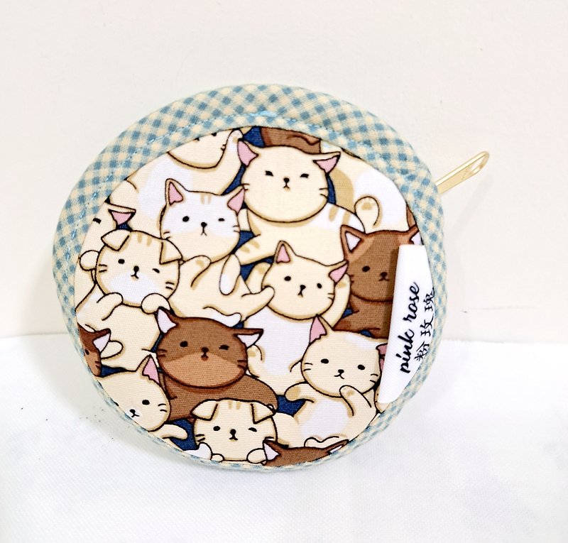 Cat Play~Biscuit Coin Purse - Coin Purses - Cotton & Hemp 