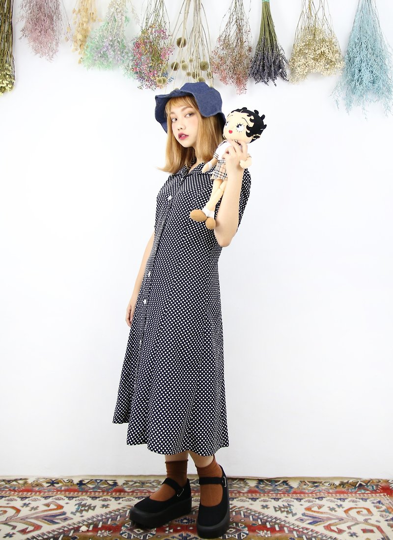 Back to Green:: Black and White Pointed Sailor Collar vintage dress (DS-03) - One Piece Dresses - Other Man-Made Fibers 