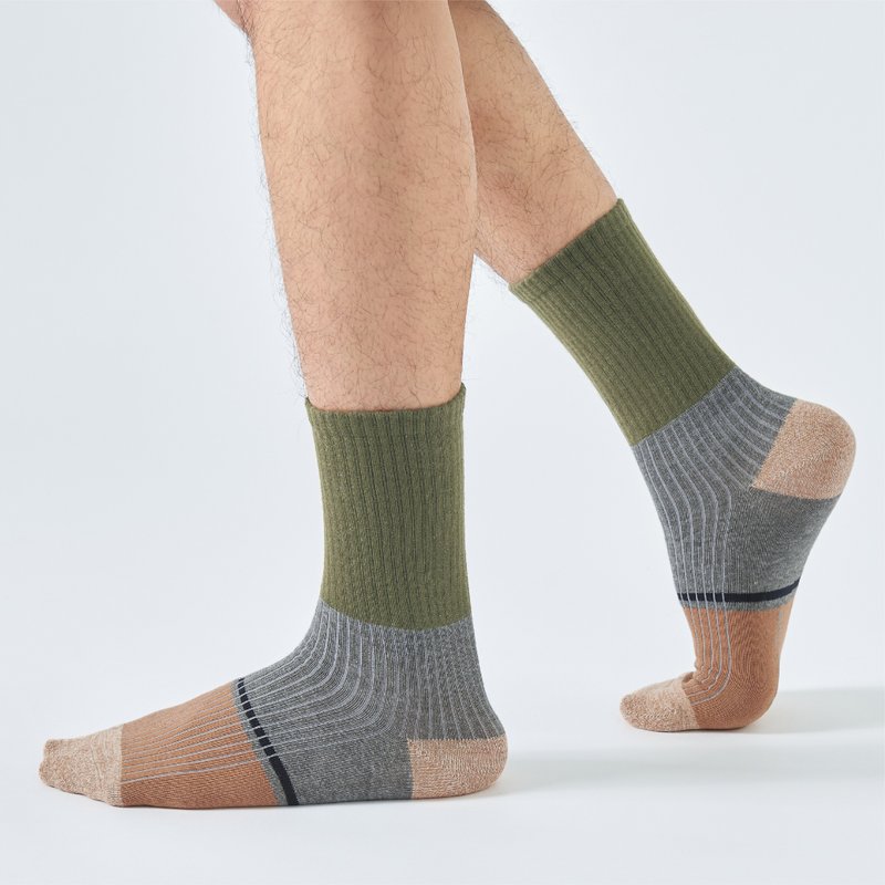 百科全書 抗菌中筒襪 - 軍綠(F、XL) - 襪 - 棉．麻 綠色