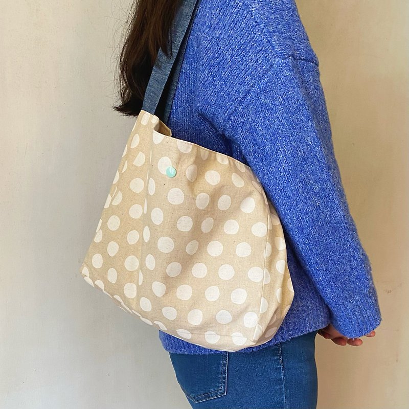 Leisurely casual wave point shoulder bag/side bag/shoulder bag - Messenger Bags & Sling Bags - Cotton & Hemp White