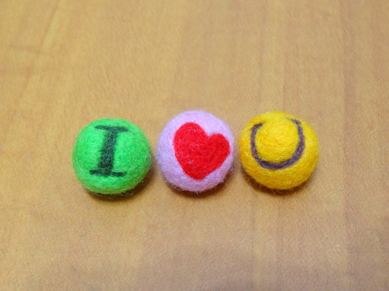 English alphabet ball of wool - wool felt little emotion was passed + "key ring, strap, Baishi" (can be customized to change the color) - Keychains - Wool Multicolor