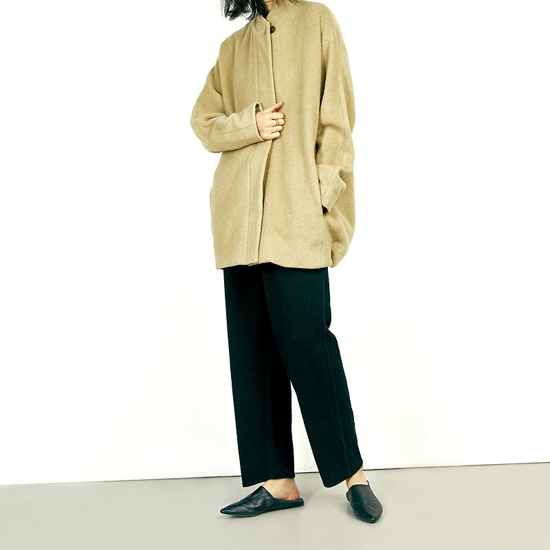 杲果GAOGUO原創設計女裝 19銀杏色拉鏈立領口袋毛呢中長夾克外套 - 女大衣/外套 - 羊毛 卡其色