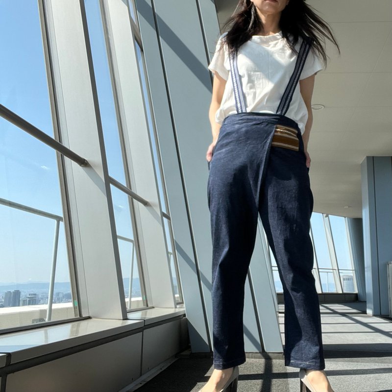 ユニセックス 男の着物帯とデニムのコラボ 新しいカタチのボトムス - 中性長褲/短褲 - 棉．麻 藍色