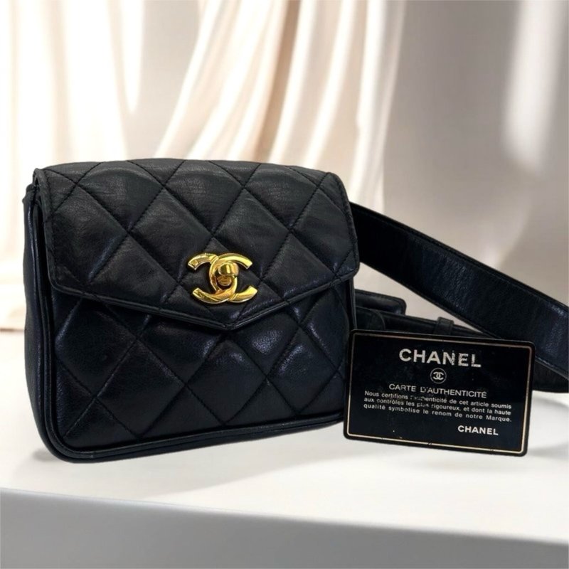 [LA LUNE] Rare second-hand Chanel black belt shoulder armpit small bag side back handbag - Messenger Bags & Sling Bags - Genuine Leather Black