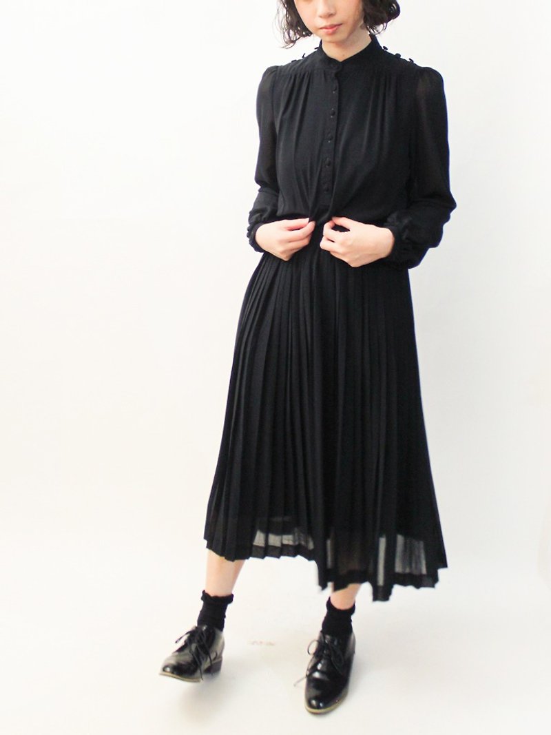 復古春夏日本製簡約黑色百摺扣子長袖古著洋裝 Vintage Dress - 洋裝/連身裙 - 聚酯纖維 黑色