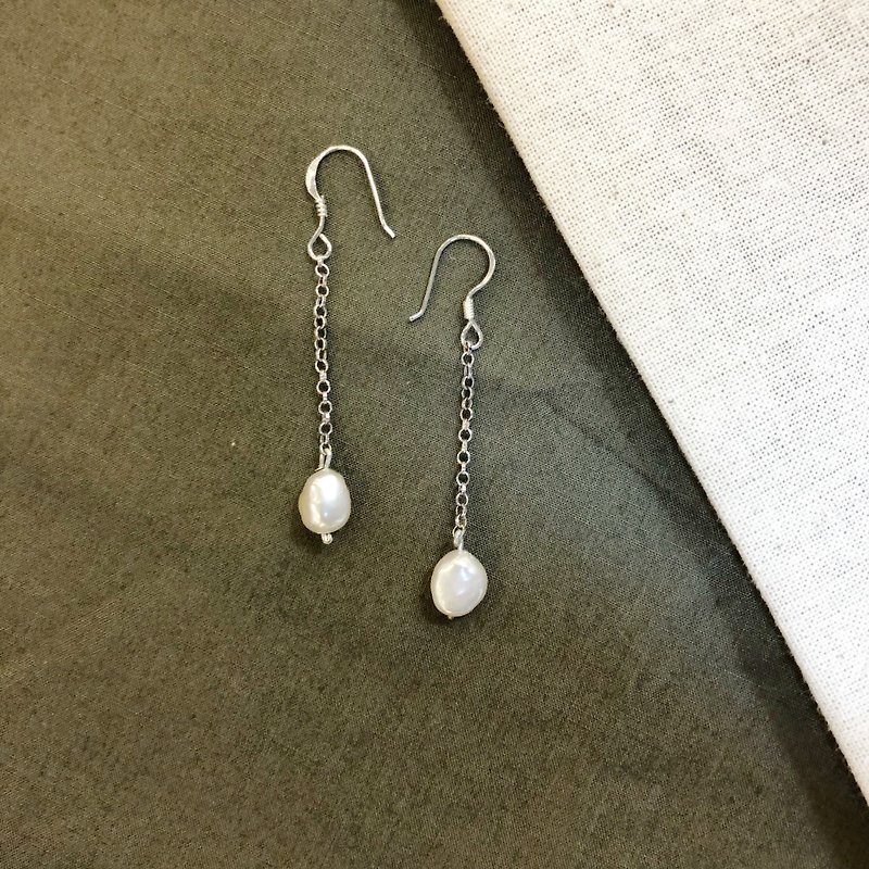 Dancing stone-pearl earrings - Earrings & Clip-ons - Pearl White