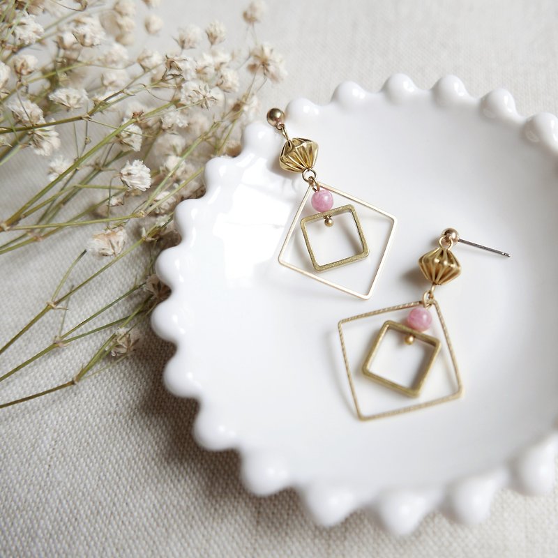 Geometry series. Large square earrings - Earrings & Clip-ons - Gemstone Gold