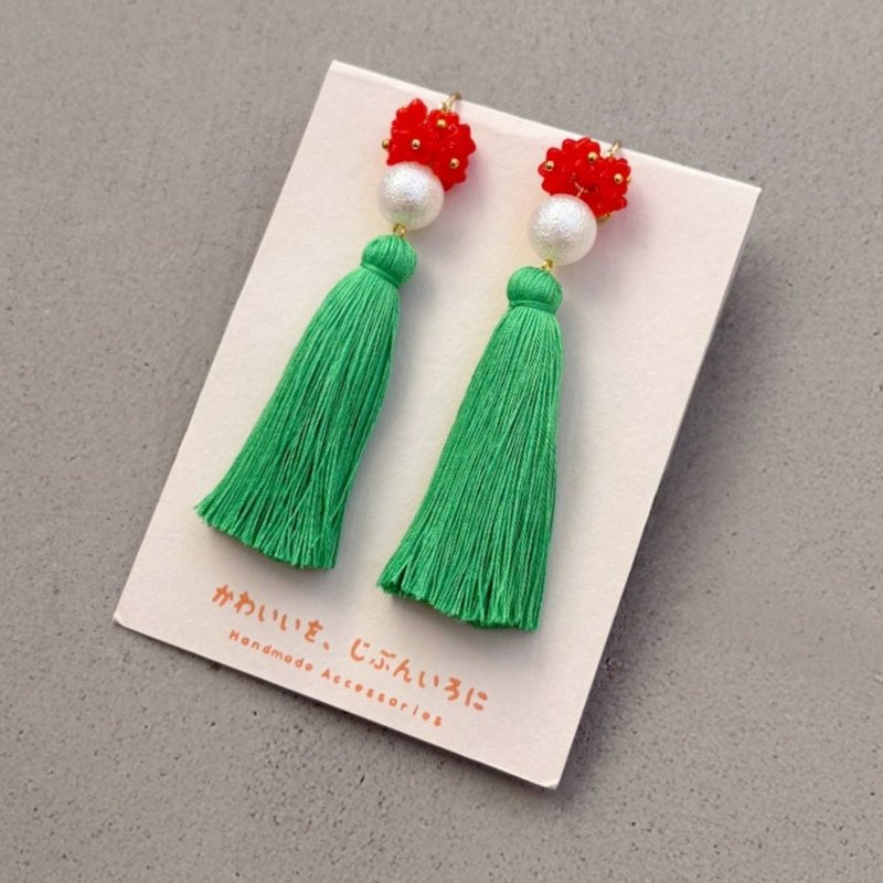 仙桃耳環 - 耳環/耳夾 - 繡線 綠色