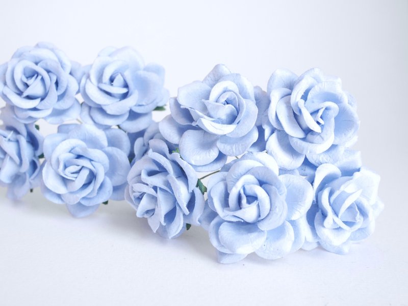 Paper Flower, 25 pieces mulberry rose size 3.5 cm. curve petals, pale blue color - 其他 - 紙 藍色