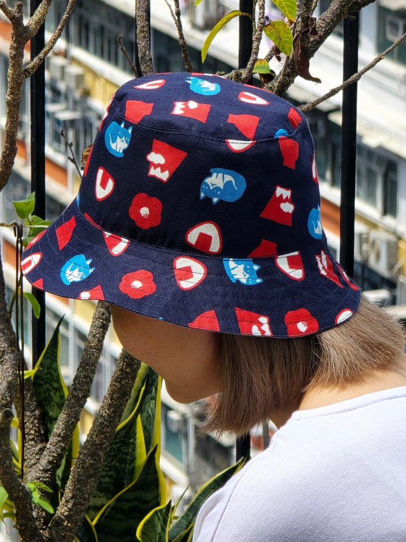 Reversible Onigiri Cat Mount Fuji & Denim Bucket Hat/ Fishman Hat - หมวก - ผ้าฝ้าย/ผ้าลินิน สีน้ำเงิน