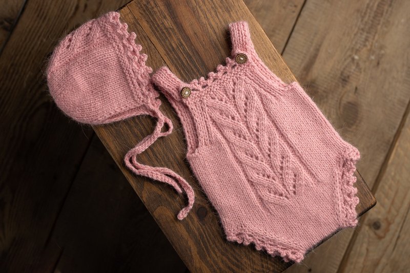 Pink bodysuit for newborn girls: the perfect outfit for a little girl - Baby Accessories - Other Metals Pink