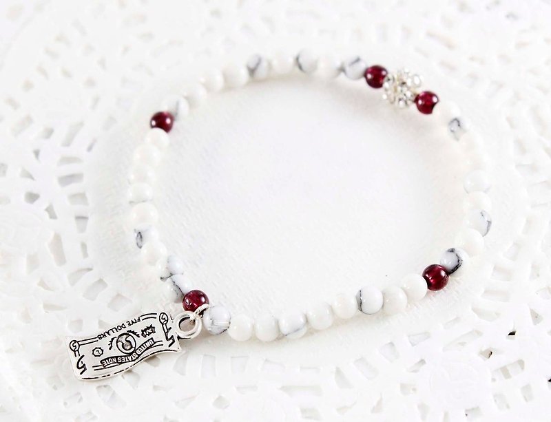 Surprise white turquoise bracelet - Bracelets - Gemstone White
