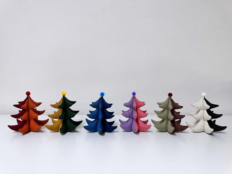 ～布製クリスマスツリー～小さなツリー～ - 人形・フィギュア - コットン・麻 多色