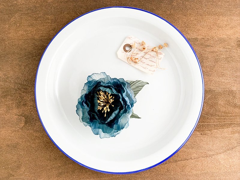 Corsage: Blue flower. - เข็มกลัด/ข้อมือดอกไม้ - ผ้าไหม สีน้ำเงิน