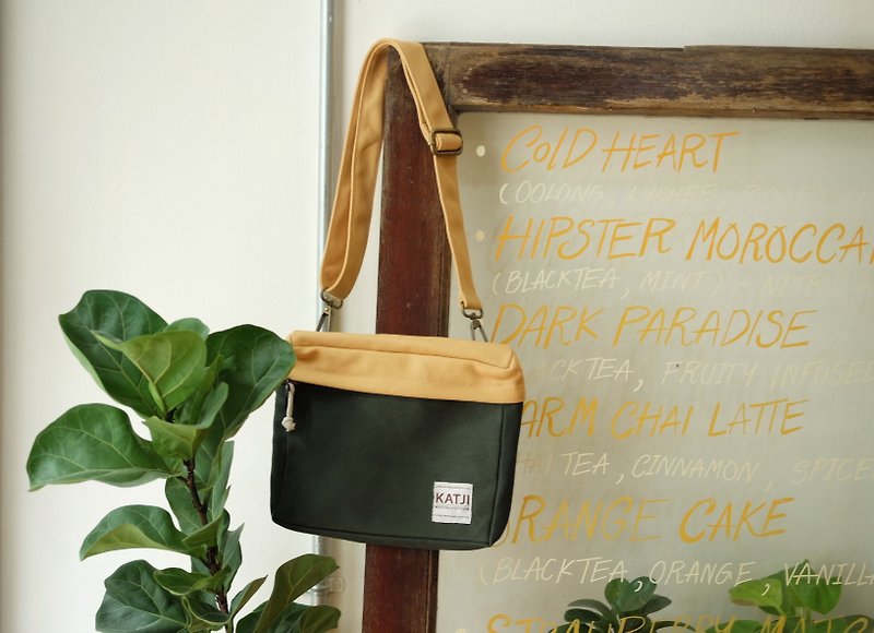 PiP BAG ( Traveller Bag ) : Green x Yellow - Messenger Bags & Sling Bags - Other Materials Green