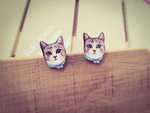 芙格鹿設計好物Hukurou | 手繪寵物系列 | 白底虎斑貓貼耳耳環