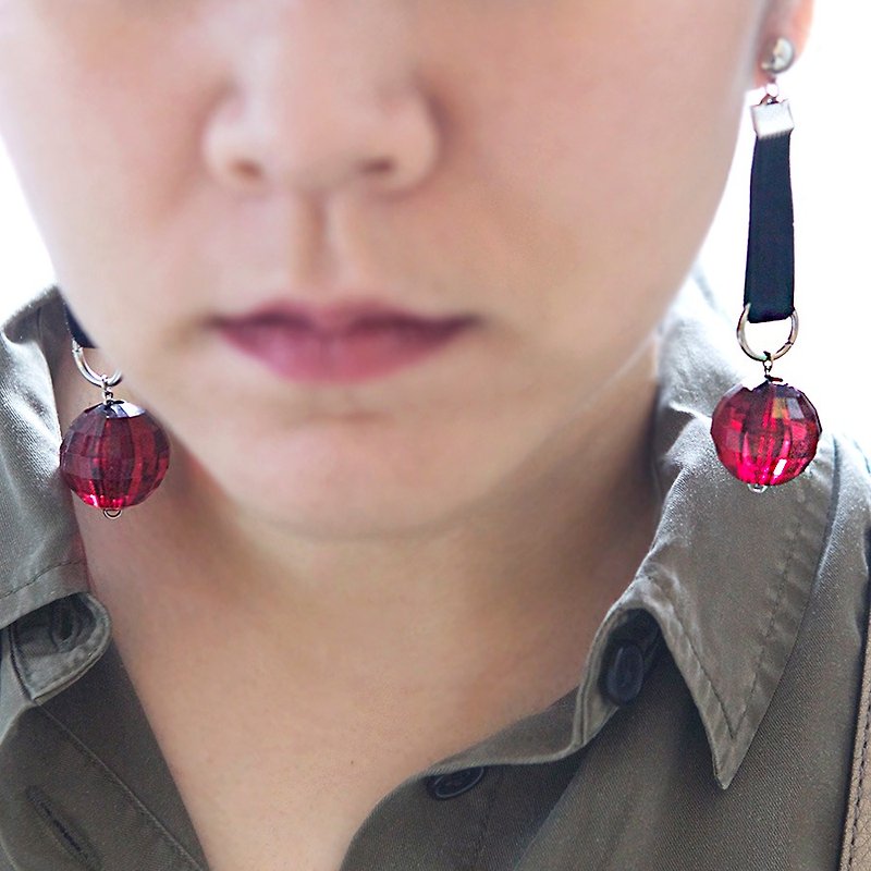 Red Beaded Drop Earrings, Drop Bead Earrings, Red Beaded Earrings, Red Bead Earrings with Black velvet ribbon, Long Drop Dangle Earrings, Dangle & Drop Earrings - 耳環/耳夾 - 塑膠 紅色
