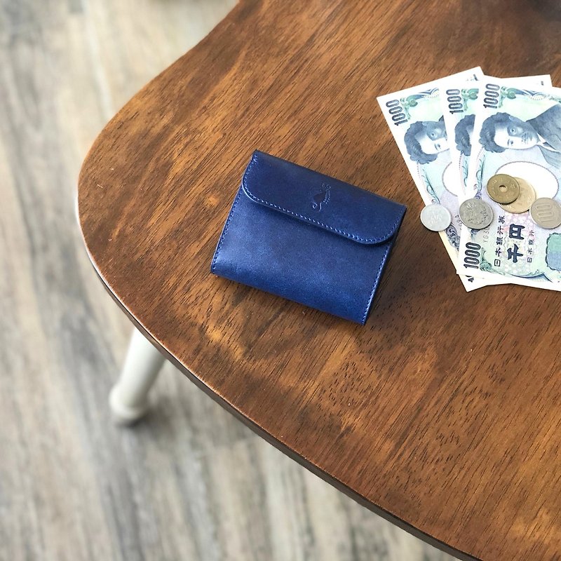 【Takumicsタクミクス】Quattro Plus 三つ折り財布 ミニ財布  Indigo(藍染革) - 財布 - 革 ブルー