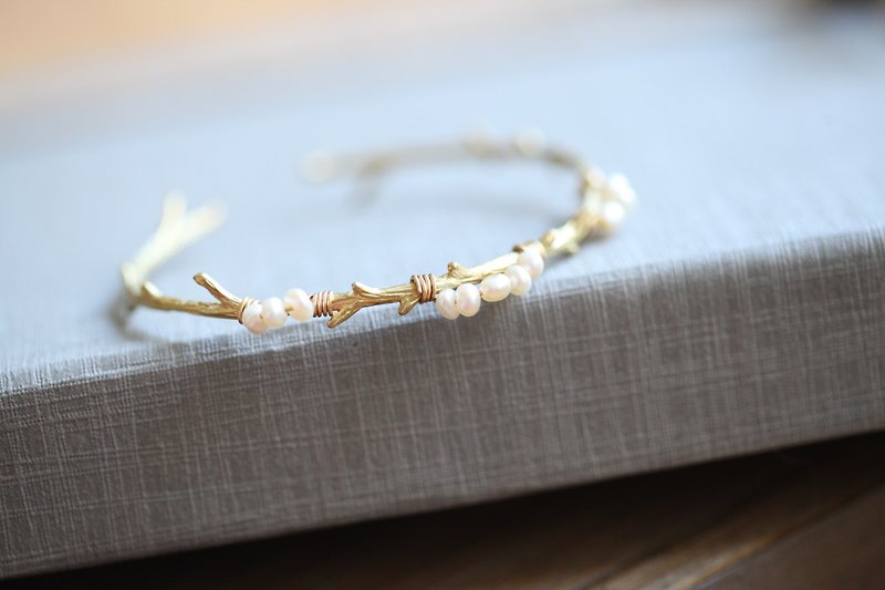 我親愛的樹枝與珍珠手環系列│天然珍珠 黃銅 手環 聖誕 禮物 - 手鍊/手鐲 - 其他金屬 金色