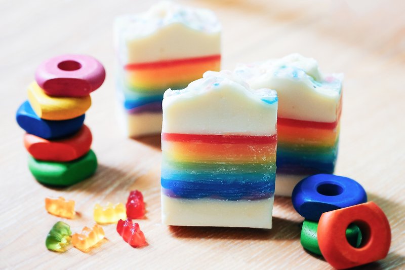 【彩虹】有故事的皂 | 羊乳香氛手工皂 - 其他 - 新鮮食材 多色
