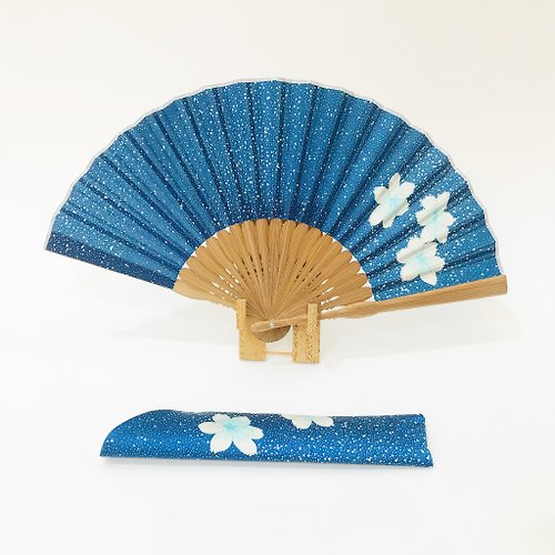 AKIZAKURA 着物扇子 アンティークの絹の着物使用 日本の京都の職人が手仕事で制作 オンリーワン プレゼントに最適 #54