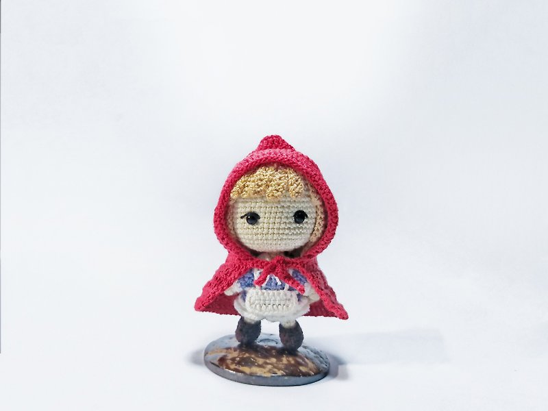 Little red riding hood Crochet Doll - Stuffed Dolls & Figurines - Silk Red