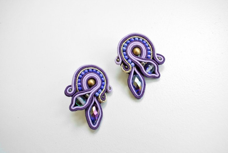 Purple earrings, Stud earrings, Designer earrings, beaded soutache earrings - 耳環/耳夾/耳骨夾 - 其他材質 紫色