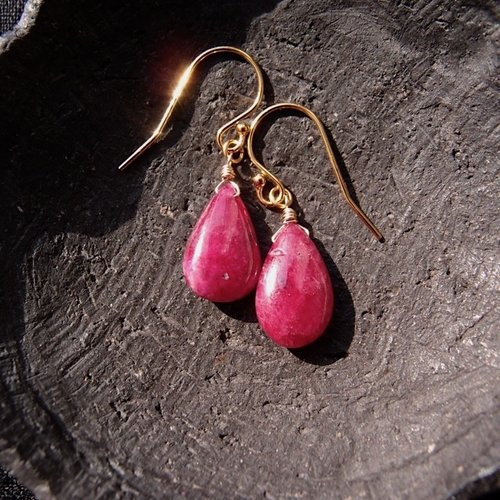 ピアス Ruby 93574BAA-A54E-4F8C-92C7-