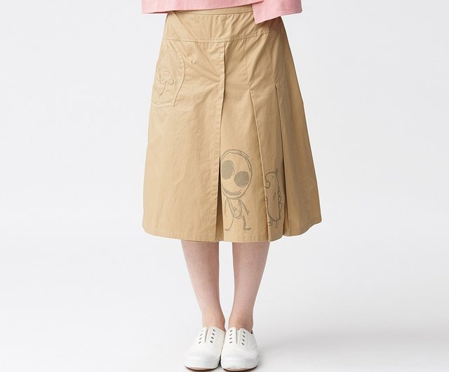 knee length pleated khaki skirt