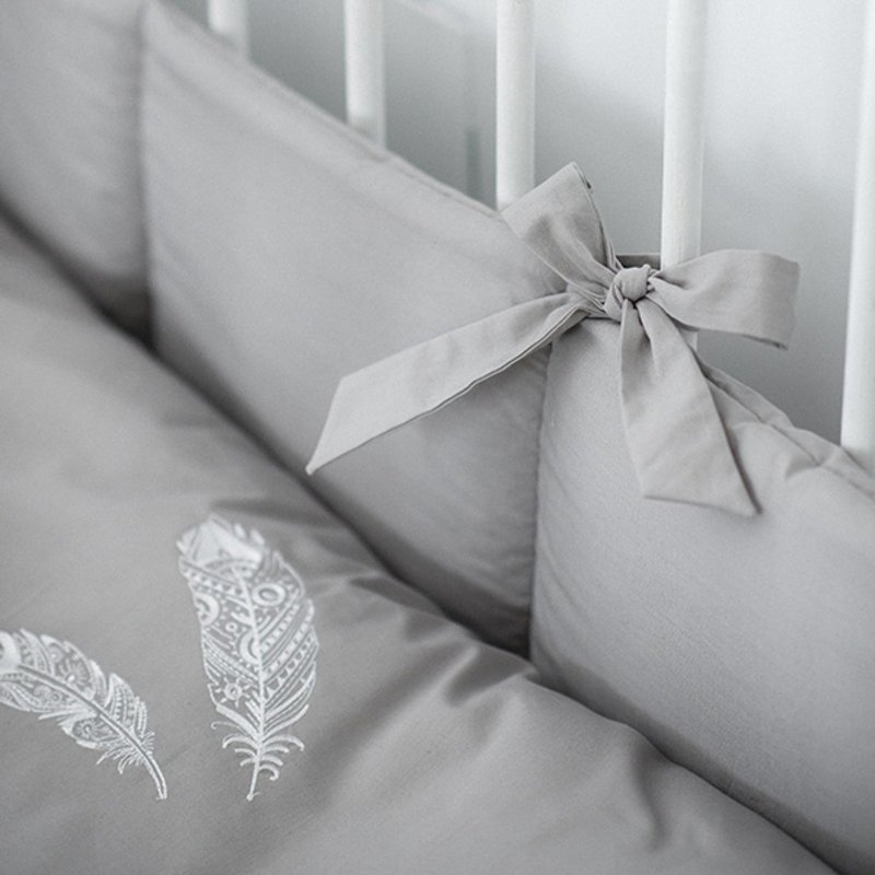Grey baby nursery crib bumpers with bows – neutral crib guard - 嬰兒床/床圍/寢具 - 棉．麻 灰色
