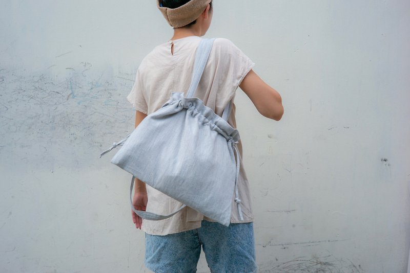 Fang Fang Tu cotton bundle mouth flat bag - blue gray section | shoulder + oblique back - กระเป๋าแมสเซนเจอร์ - ผ้าฝ้าย/ผ้าลินิน สีน้ำเงิน