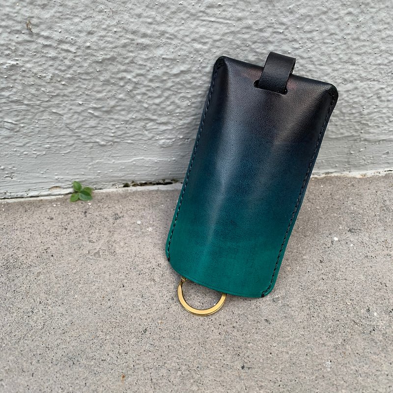 Hand dyed leather black green lightweight key case key case - Keychains - Genuine Leather Green