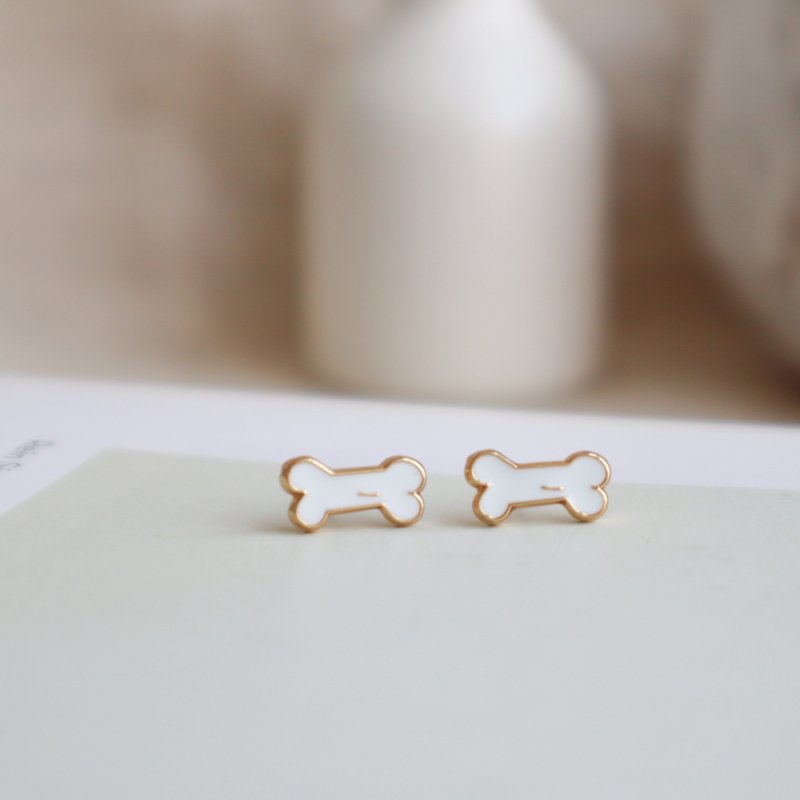 Dog, bones earrings and clip-ons - ต่างหู - วัตถุเคลือบ ขาว